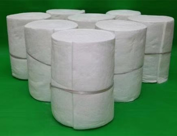 矽酸鋁纖(xian)維毯有什麽(me)優勢